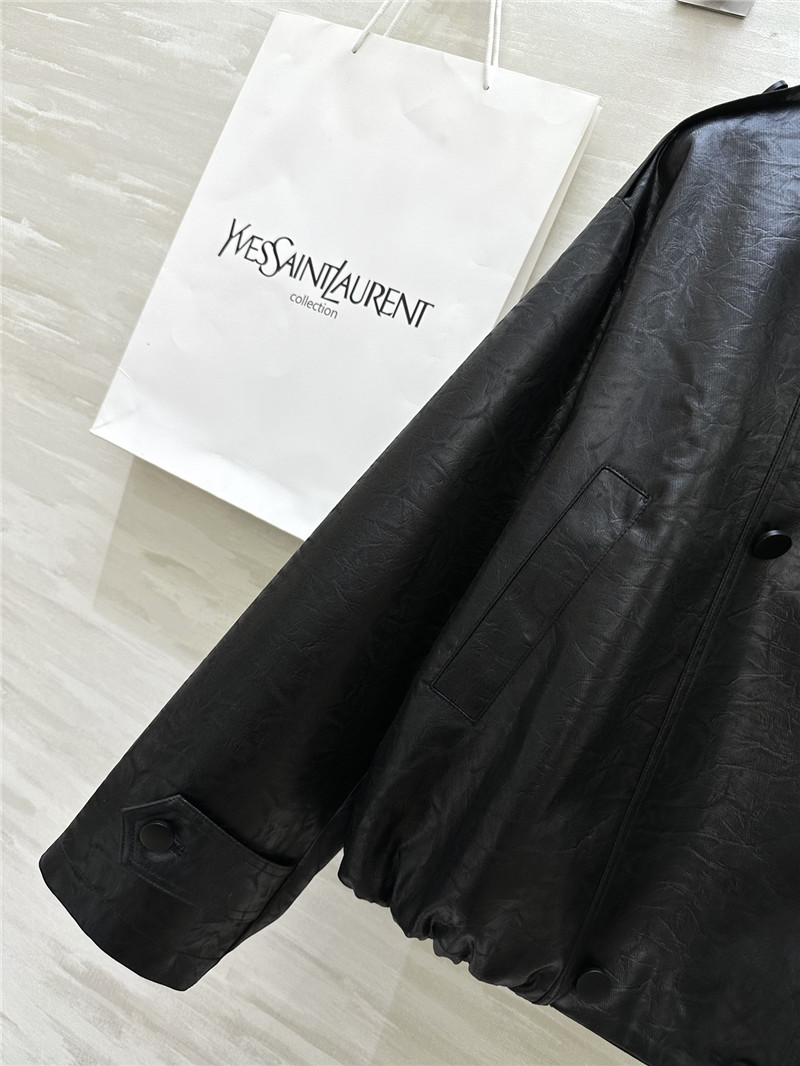 Y51 pleated trench coat
