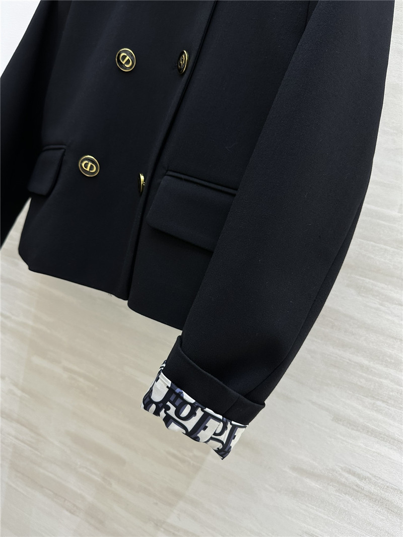 D10r cd button wool coat