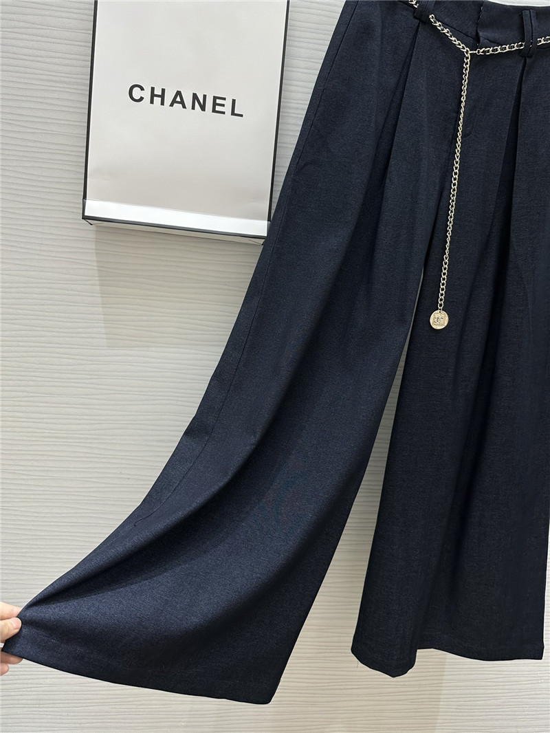 Ch**el straight leg wide hem trousers