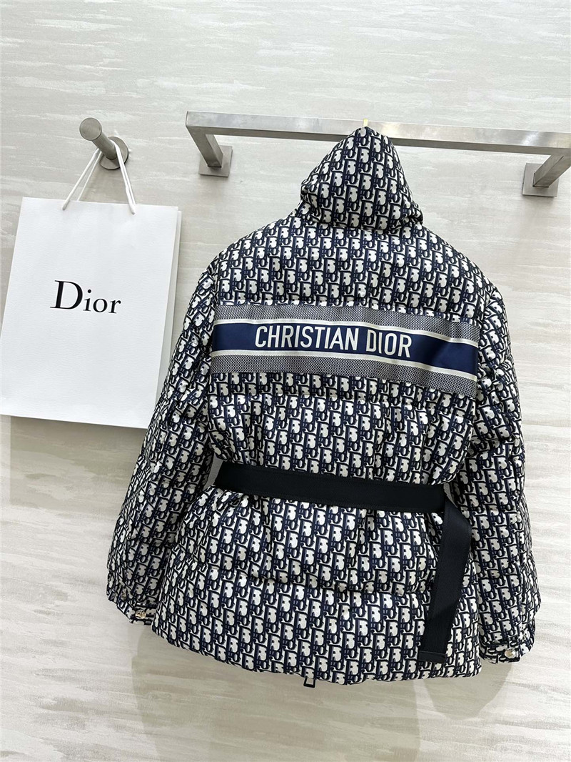 D10r stand collar down jacket