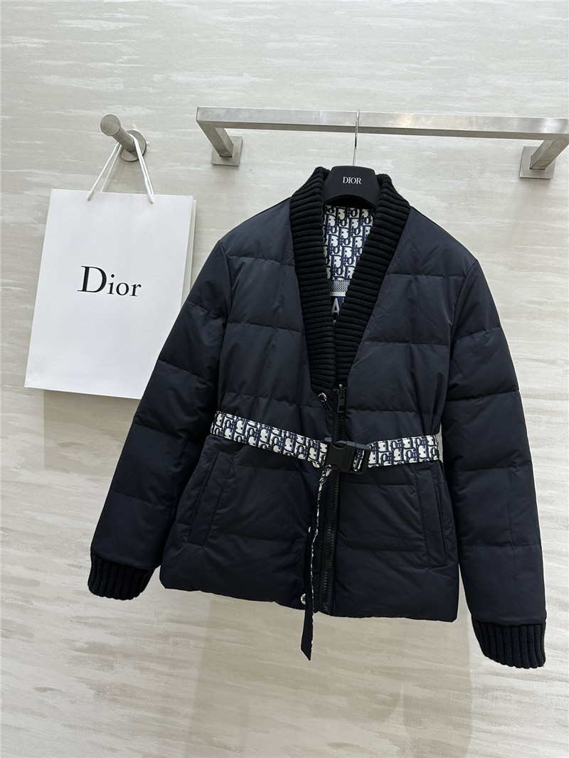 D10r reversible down jacket