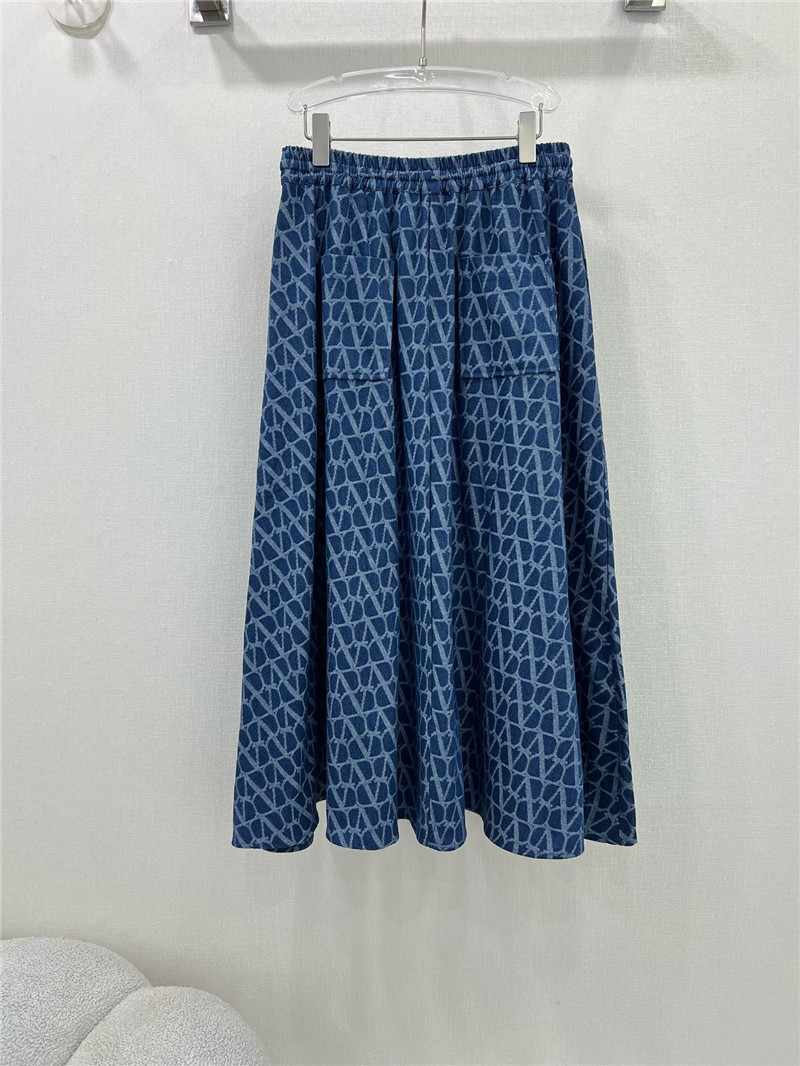 Va1e*ntin0 v letter jacquard skirt