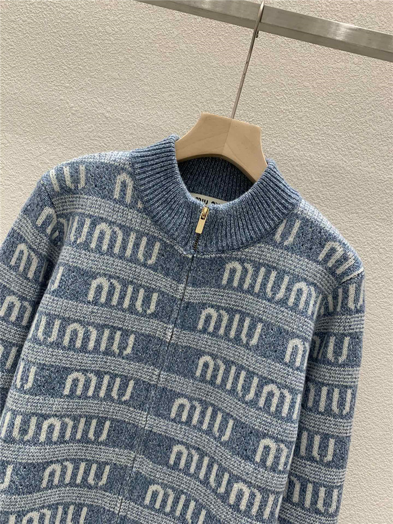 Miu Miu Logo-Intarsia Zip-Up Cardigan in Blue