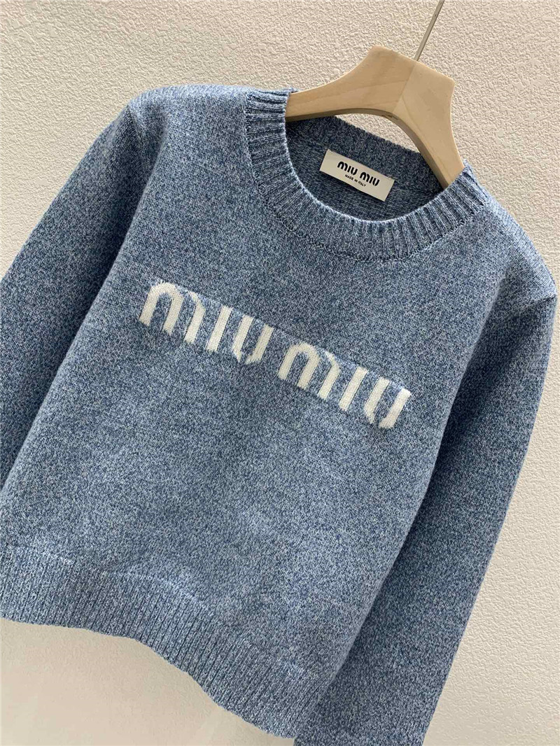 Miu Miu Logo-Intarsia Crop Wool Sweater in Blue