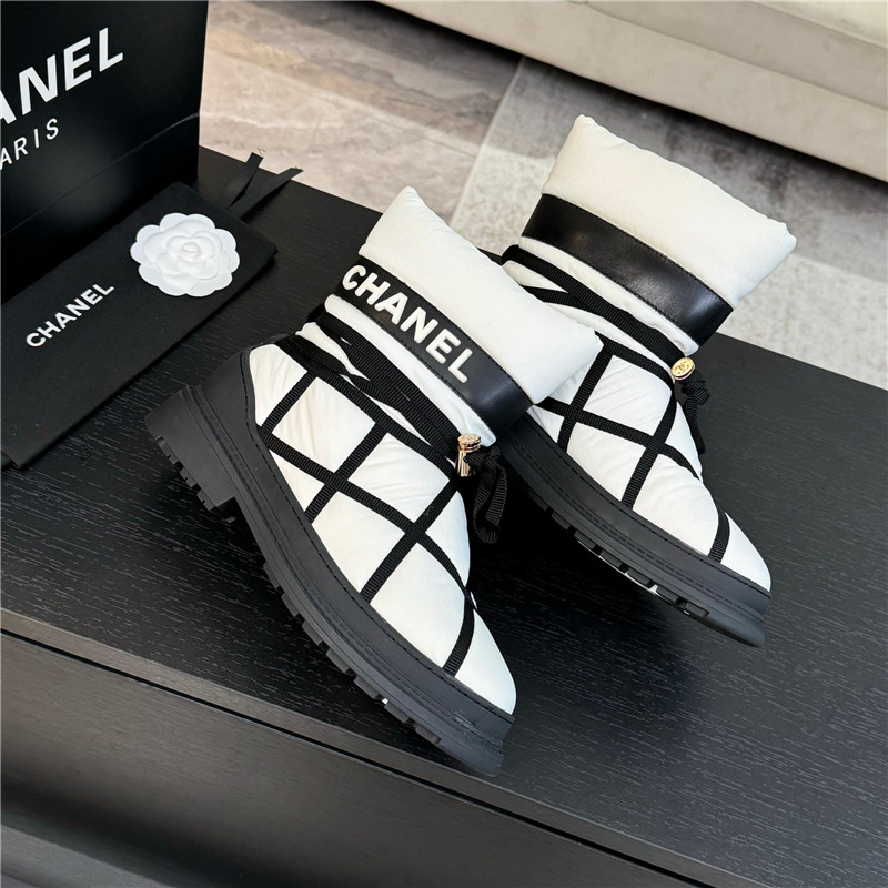Ch**el white calfskin nylon snow boots