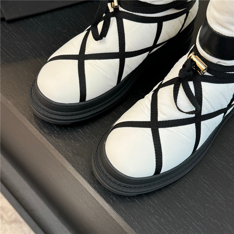 Ch**el white calfskin nylon snow boots
