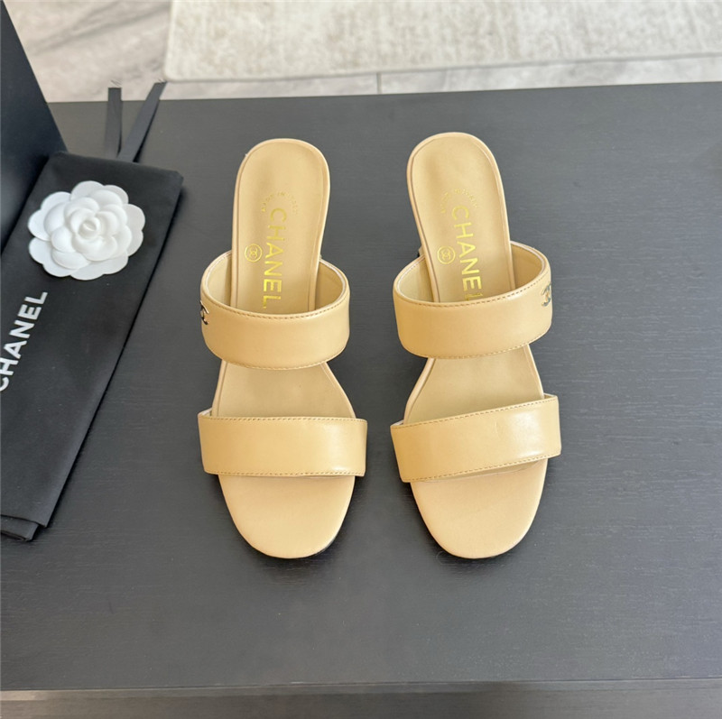 Ch**el pearl heel nude smooth leather mules