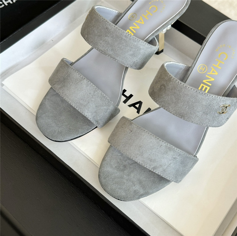 Ch**el pearl heel slippers