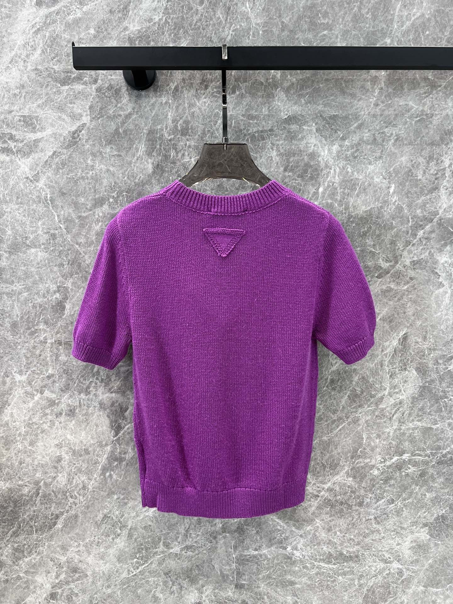 Pra*a purple wool short-sleeve knitwear