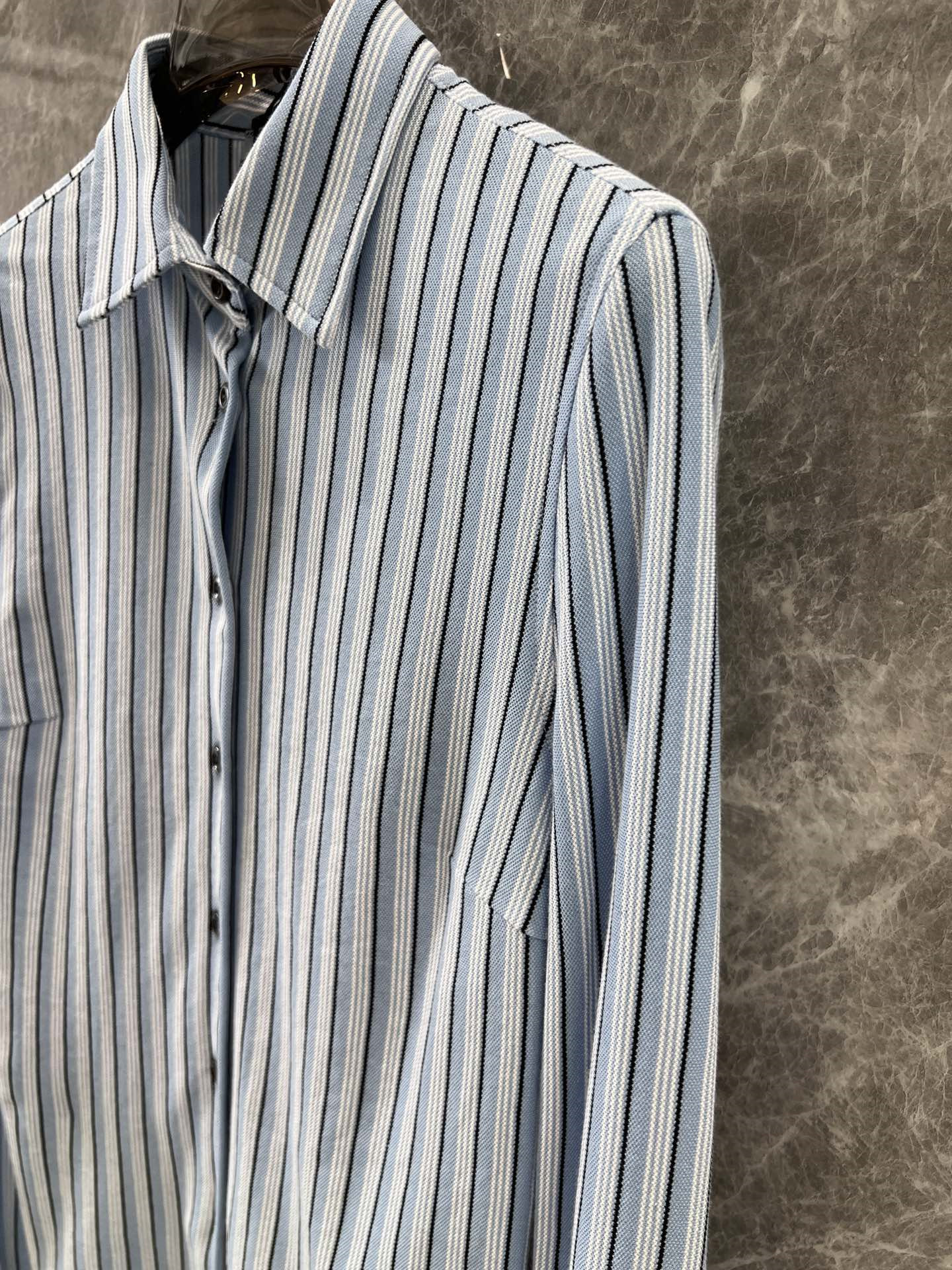Pra*a striped long sleeve shirt