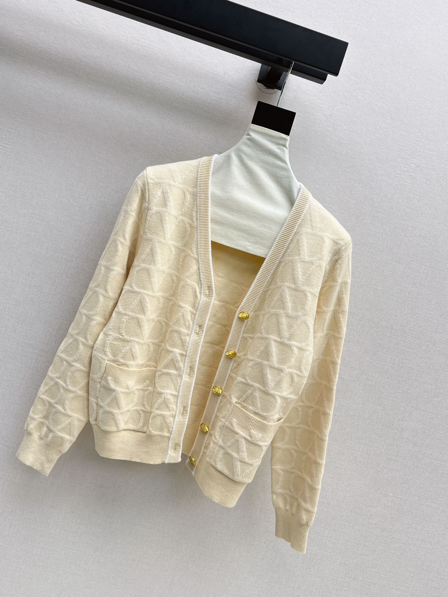 Va1e*ntin0 v-neck jacquard cardigan virgin