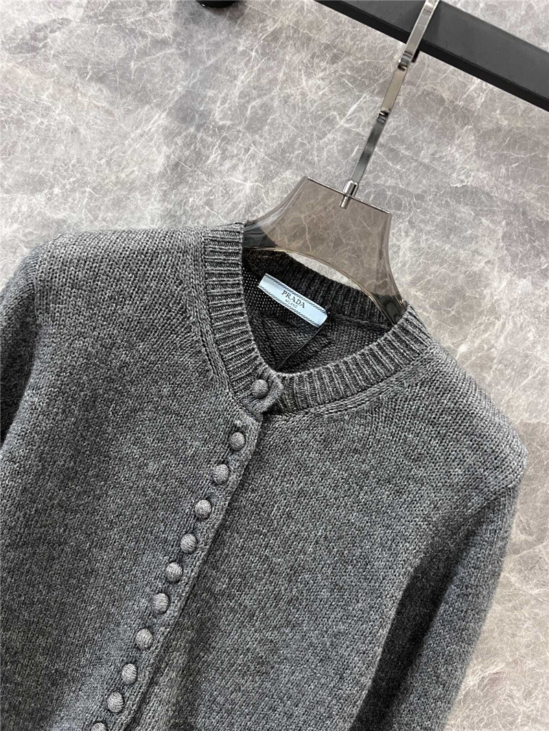 Pra*a slate gray cashmere cardigan
