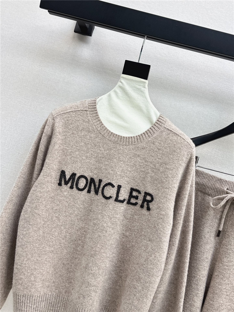 Moncler knitted suit