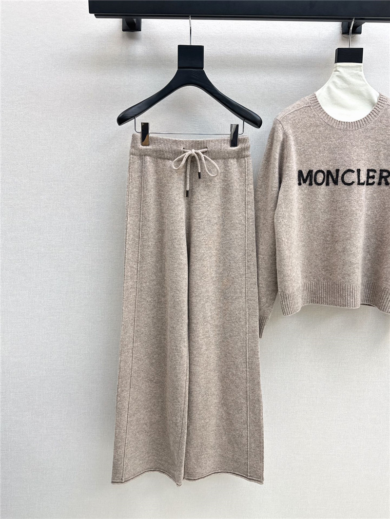 Moncler knitted suit