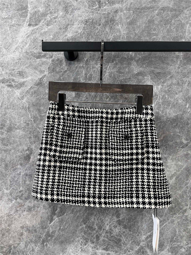 Ce1i*e short jacket + skirt set