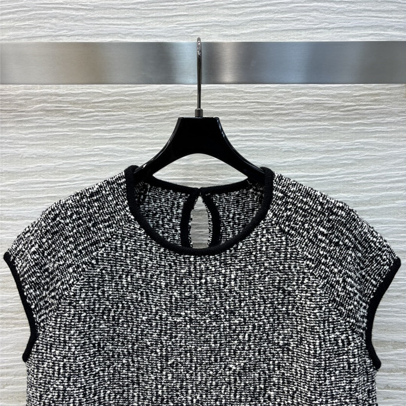 D10r knitted dress