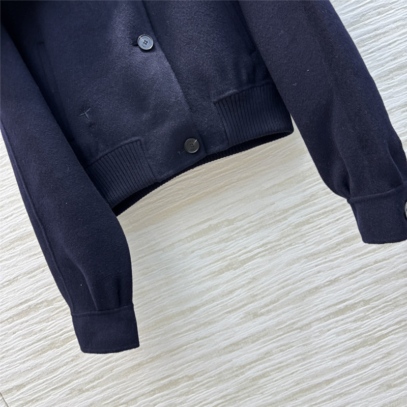 D10r large cape jacket
