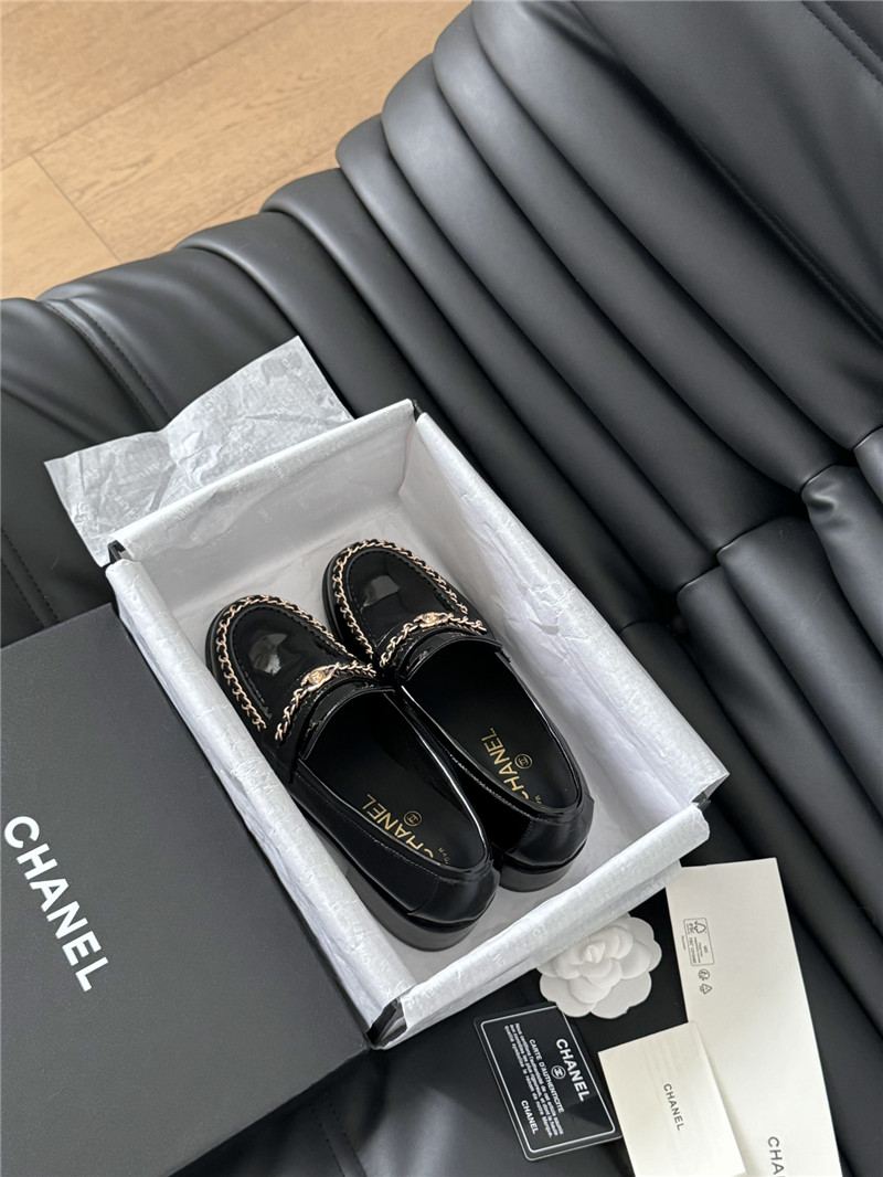 Ch**el chain white patent loafers