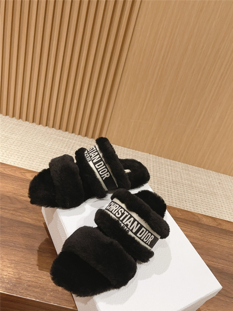 D10r black shearling chez moi flat slides