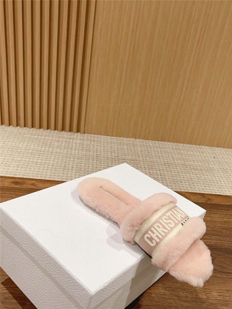 D10r wool flat slides