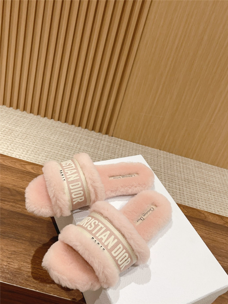 D10r wool flat slides