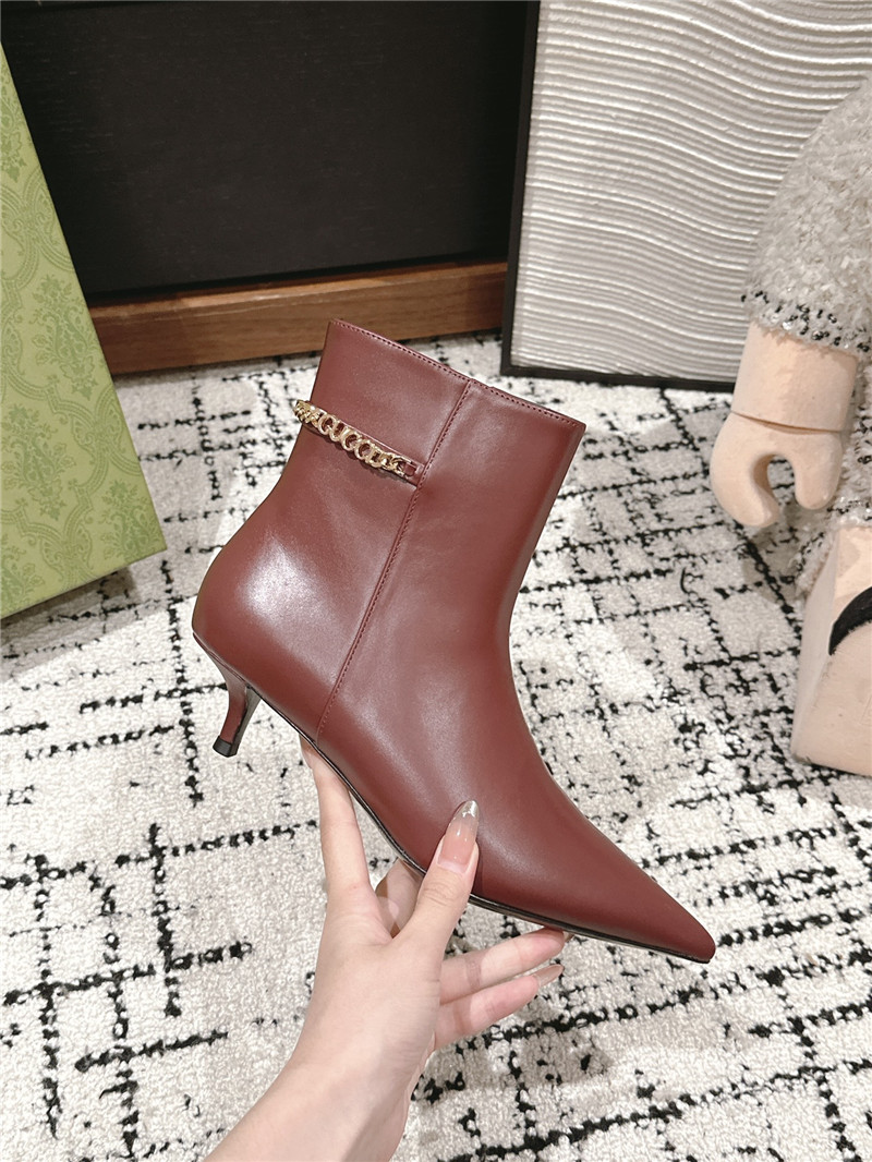 Gvc*1 burgundy pointed toe heeled ankle boots