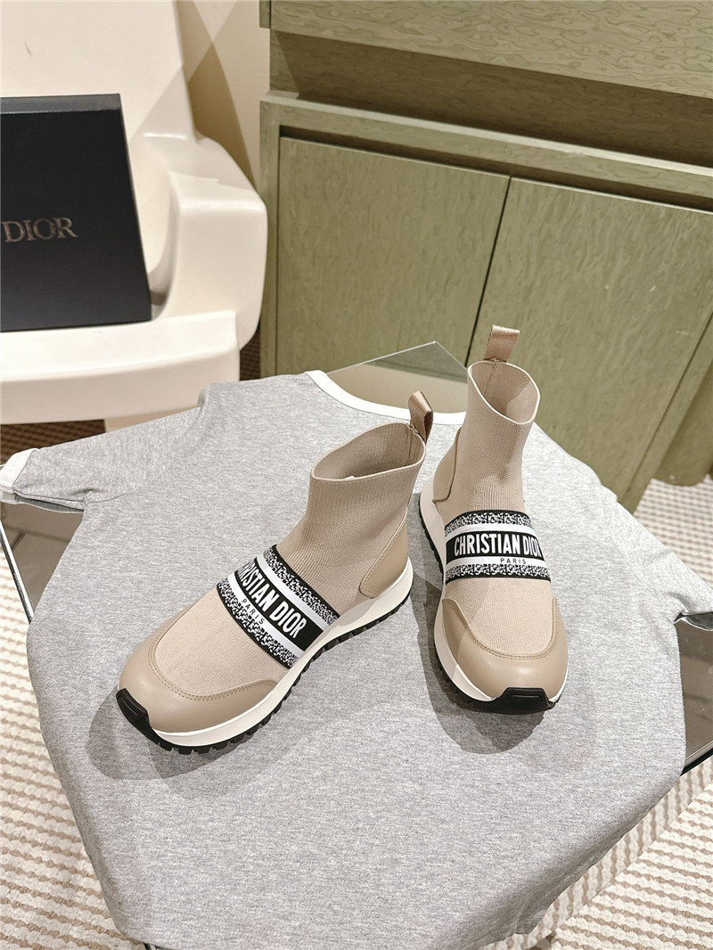 D10r high top sock sneakers in beige