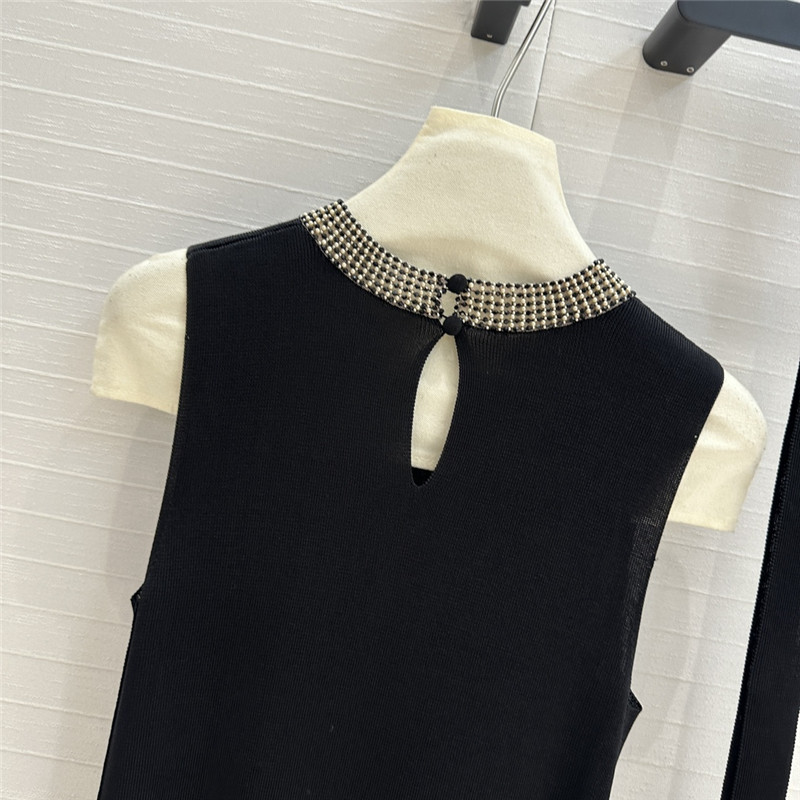 D10r silk embroidered tunic dress in black