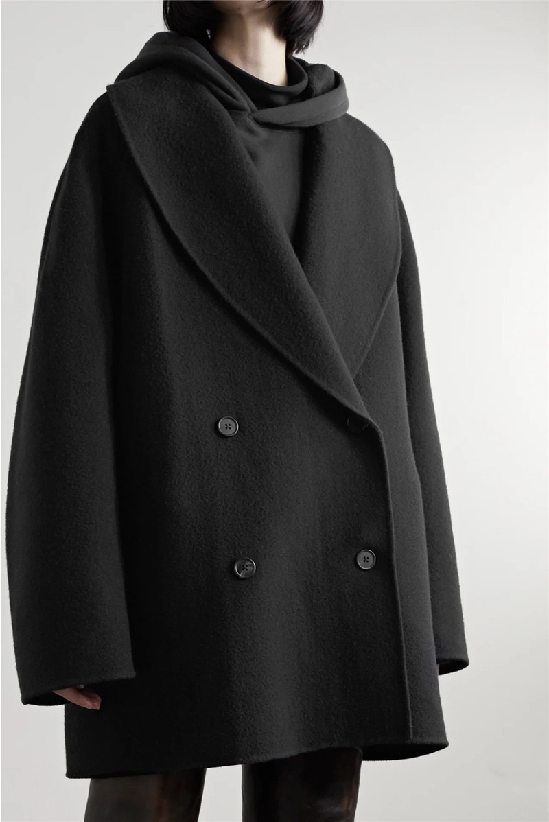 The R0w mid-length coat
