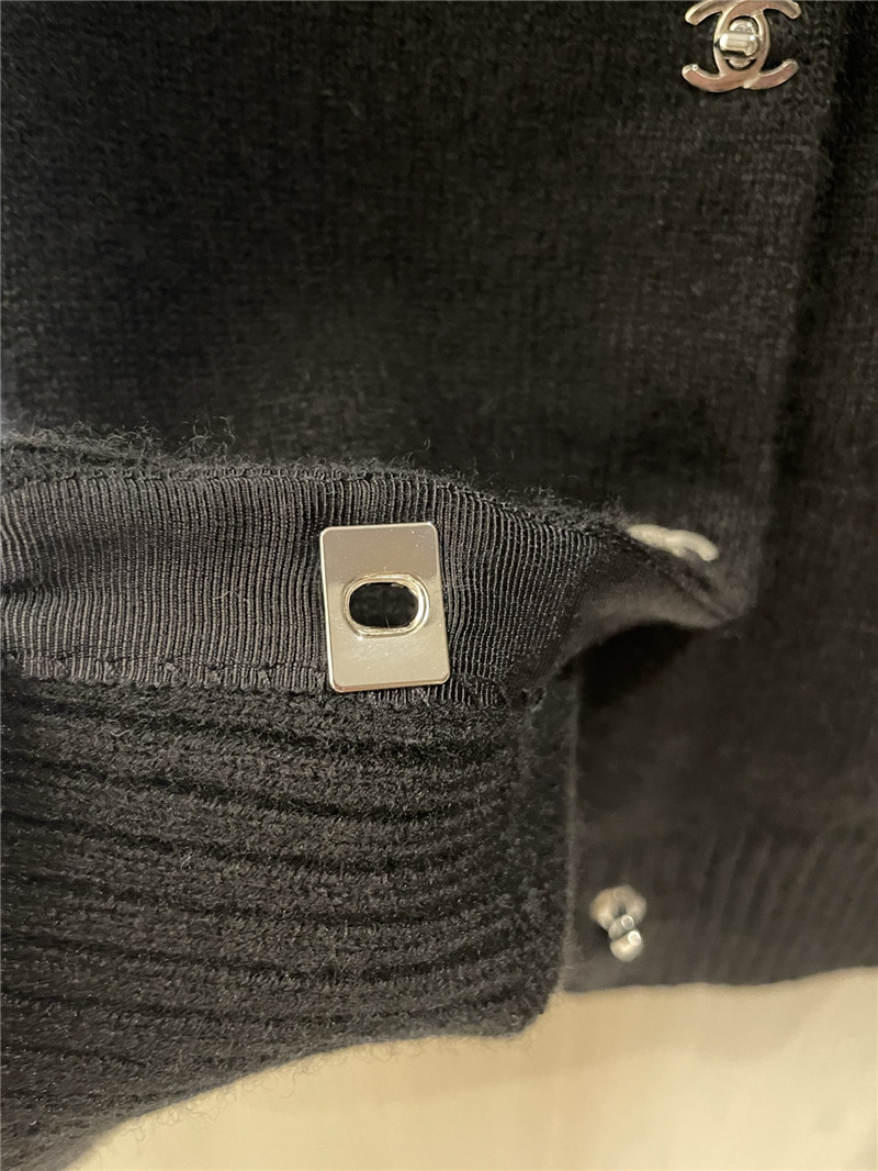 Ch**el black crop cashmere cardigan