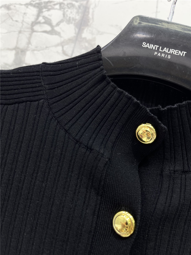Y51 gold button crop knit cardigan in black
