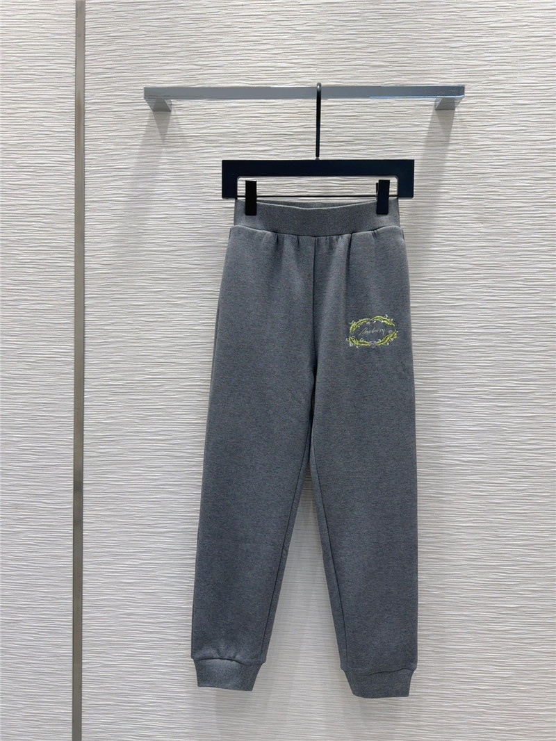 Bv*b*rry sweatshirt suit