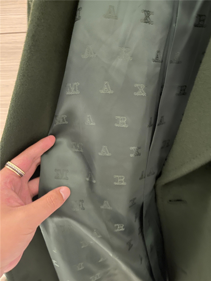 Vanitoo short coat