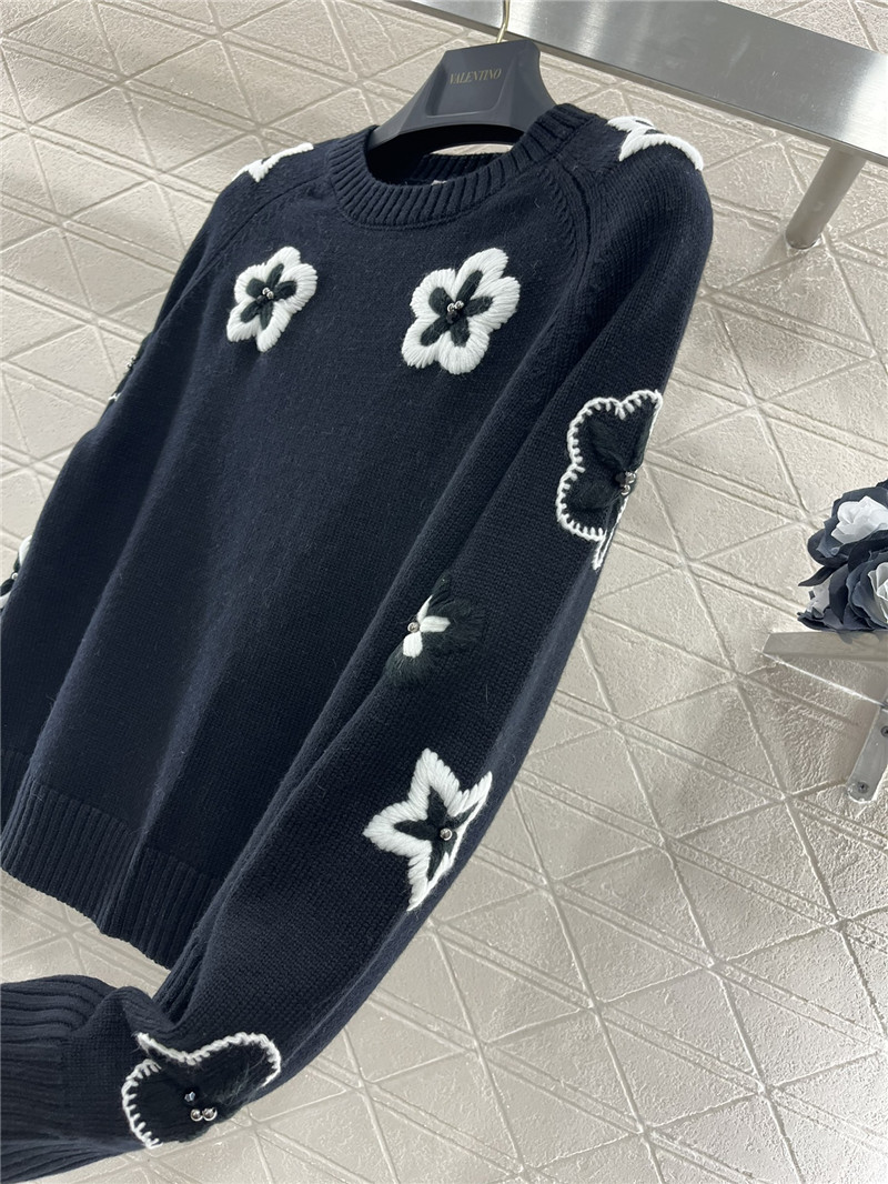 Va1e*ntin0 floral blend knit sweater in black