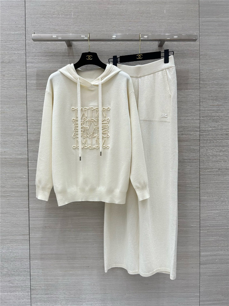 Vanitoo cashmere top + straight pants set