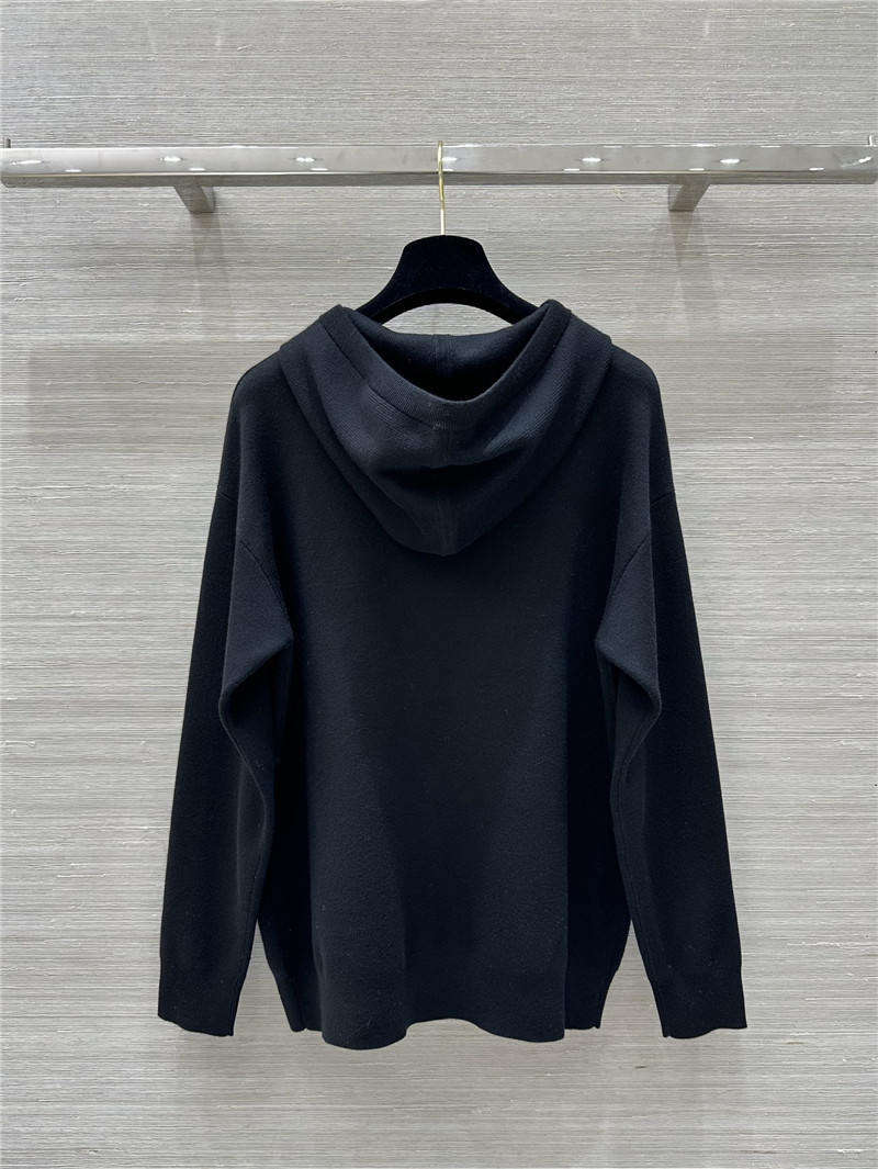 Vanitoo cashmere top + straight pants set