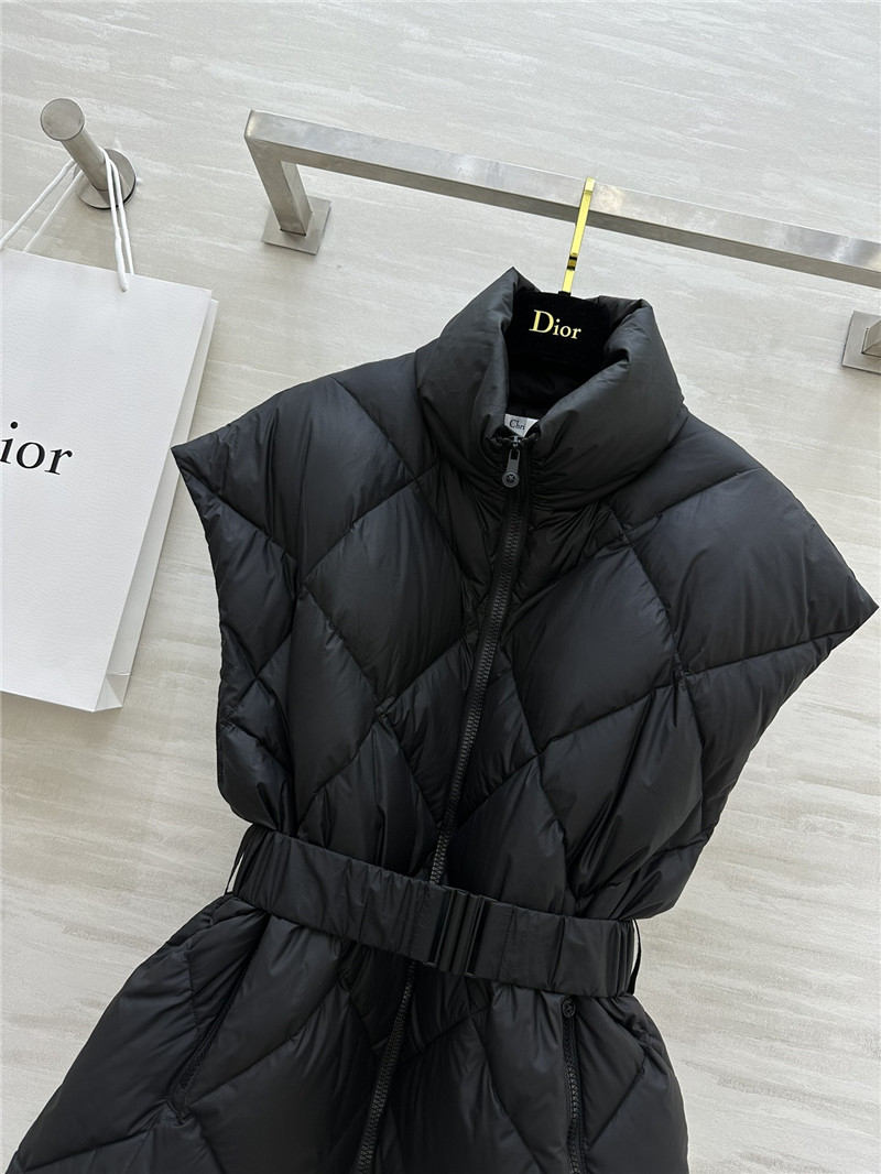 D10r quilted down vest