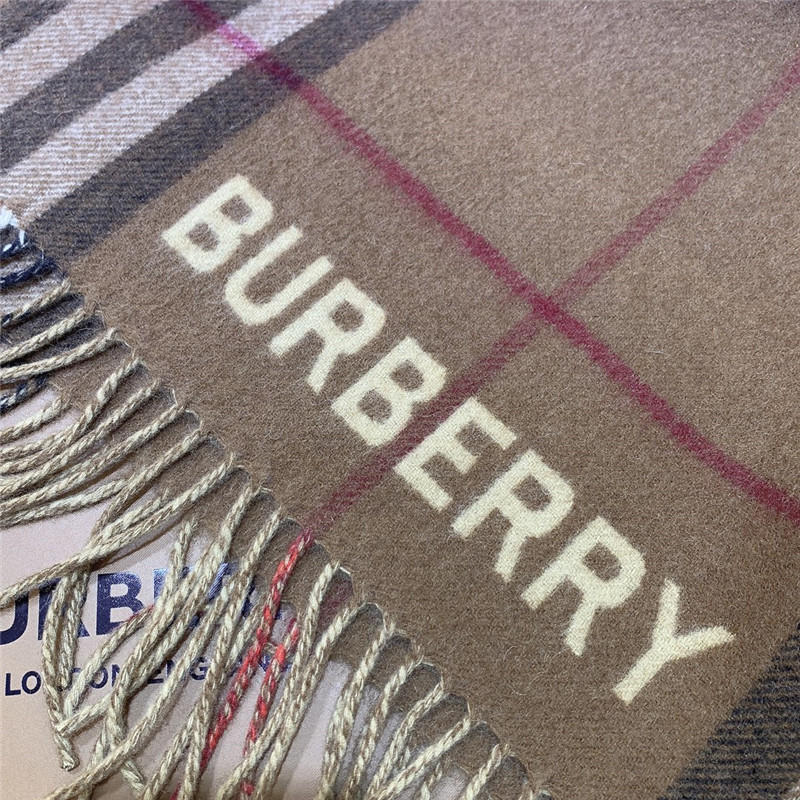 Bv*b*rry check cashmere shawl