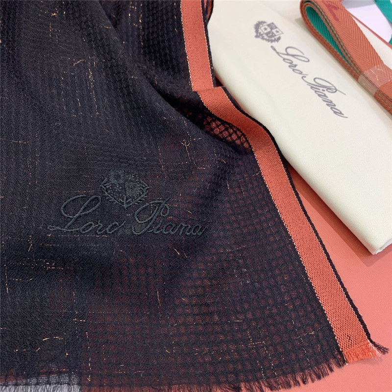 L0r0 P1ana ring velvet scarf