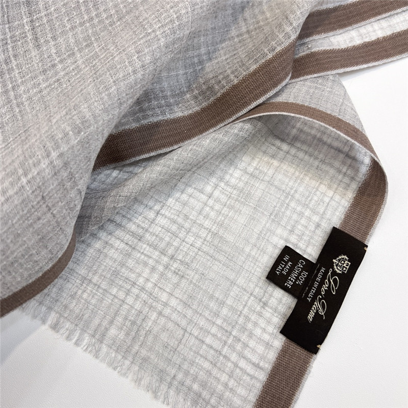 L0r0 P1ana ring velvet scarf