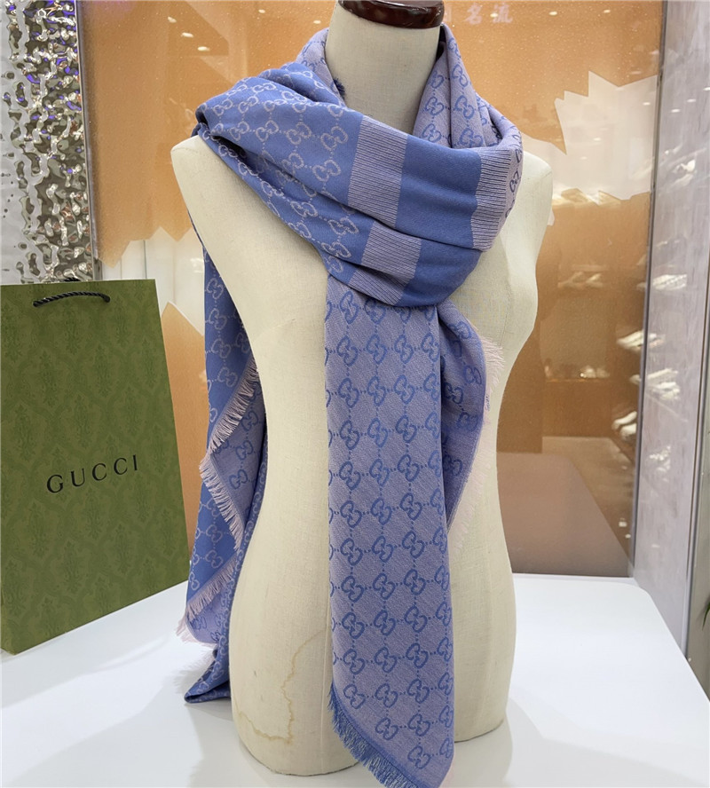 Gvc*1 letter jacquard two-tone shawl
