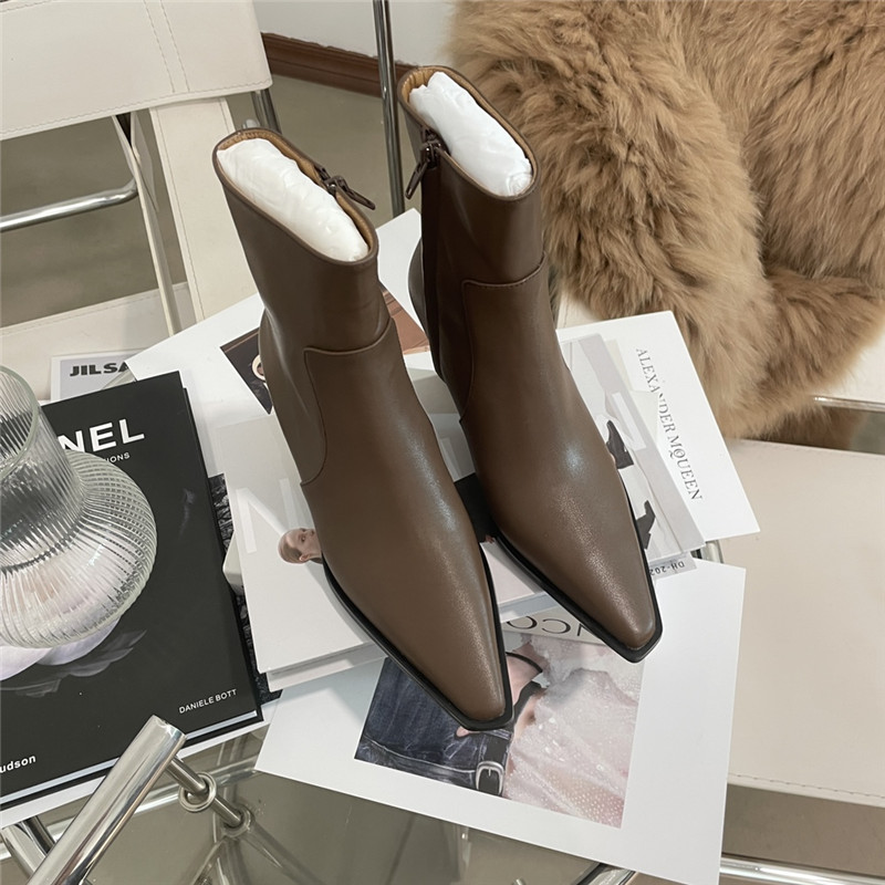 b0tt*ga Ven*ta brown tex ankle boots