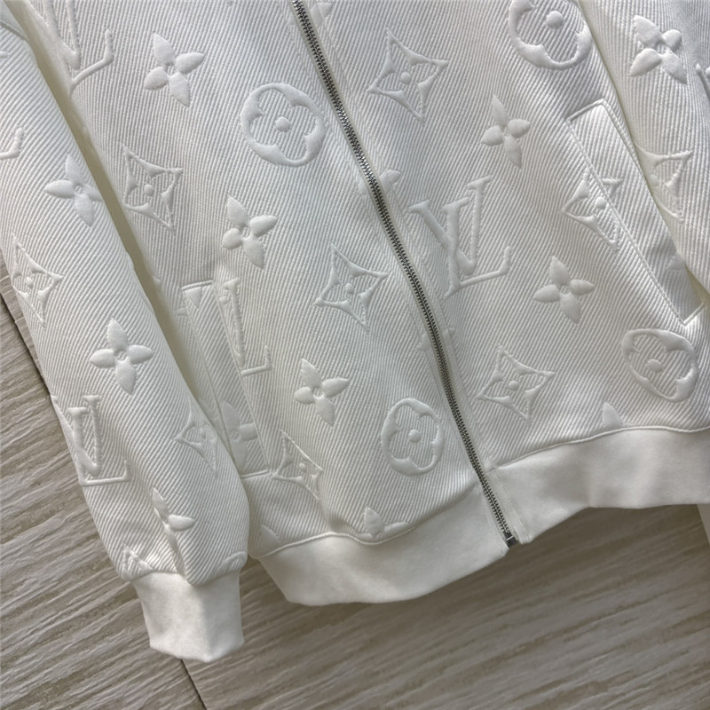 l0vis Vvtt0n lv full logo suit