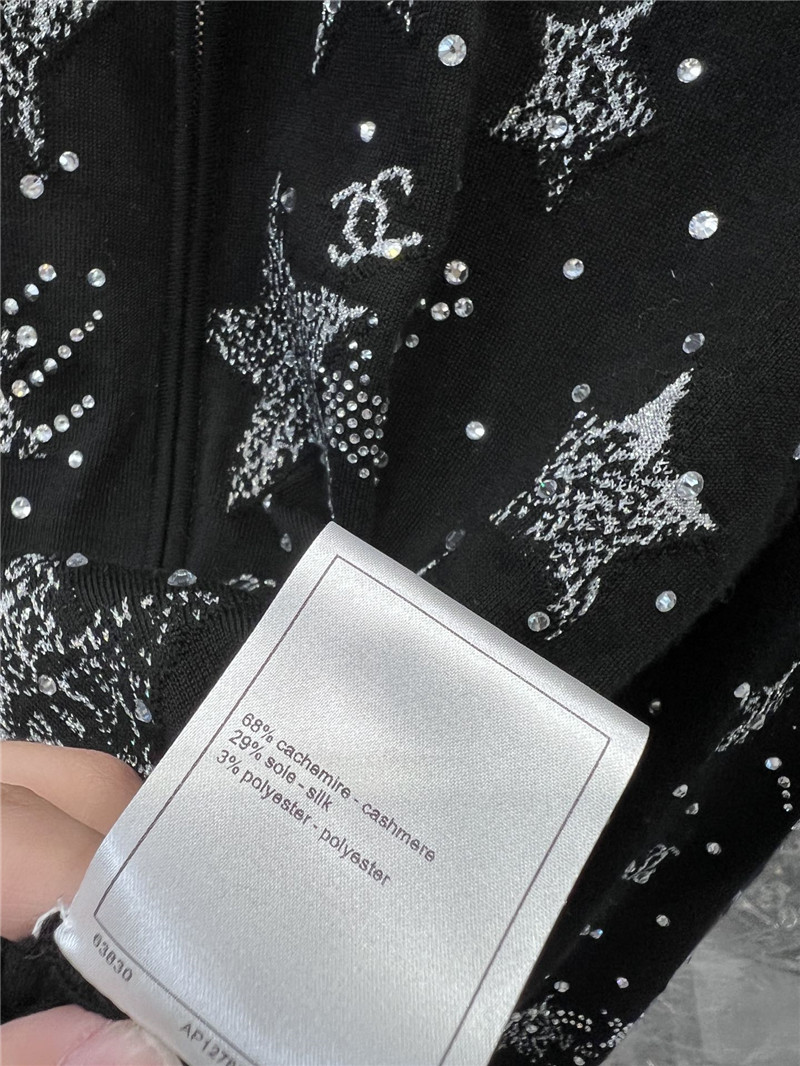 Ch**el half-zip star ski knit pullover in black