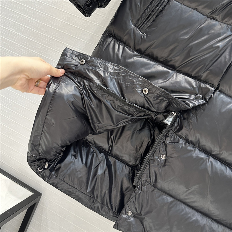Moncler Cavettaz long down jacket