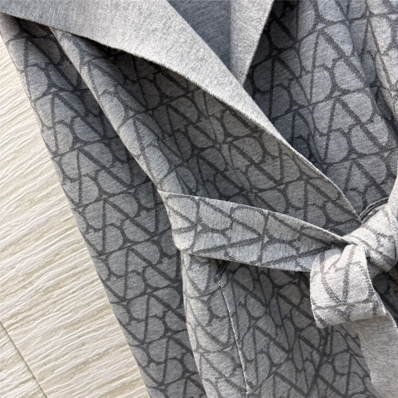 Va1e*ntin0 knitted coat