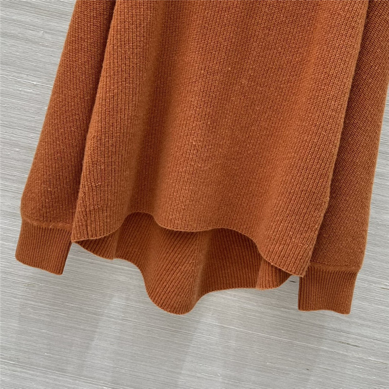 H**me5 orange cashmere turtleneck sweater