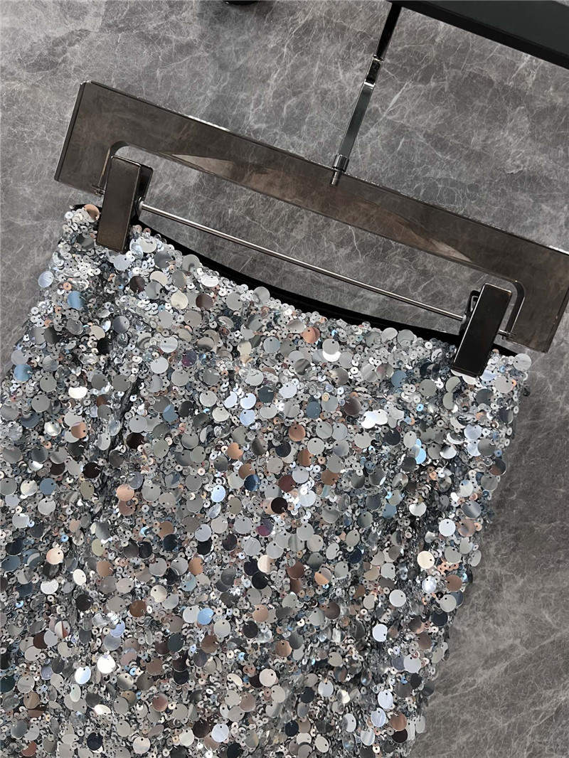 Y51 glitter skirt