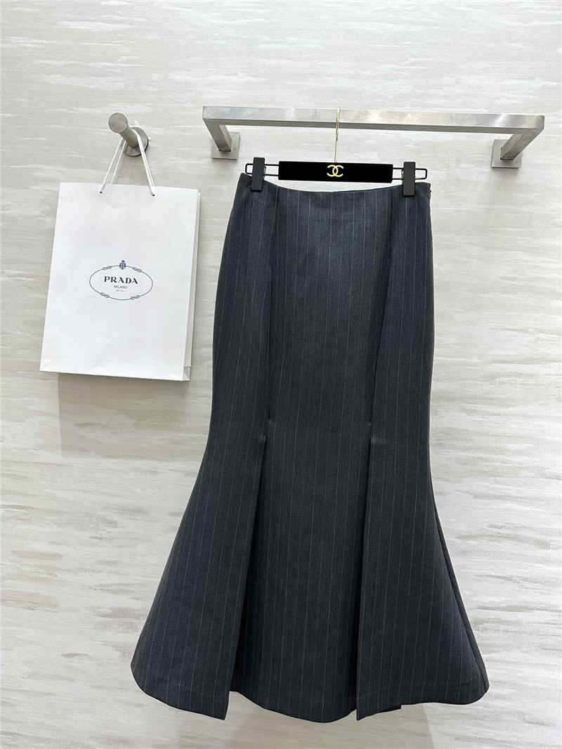 Pra*a waist fishtail skirt