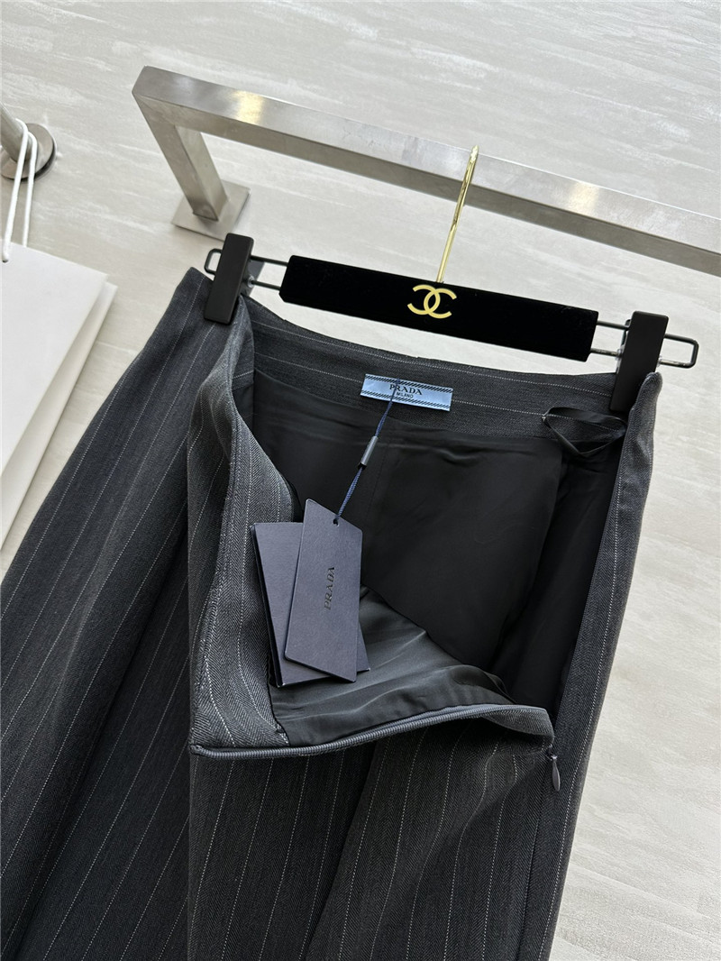 Pra*a waist fishtail skirt